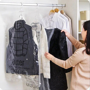 Hanging vacuum storage bags (4 pieces)